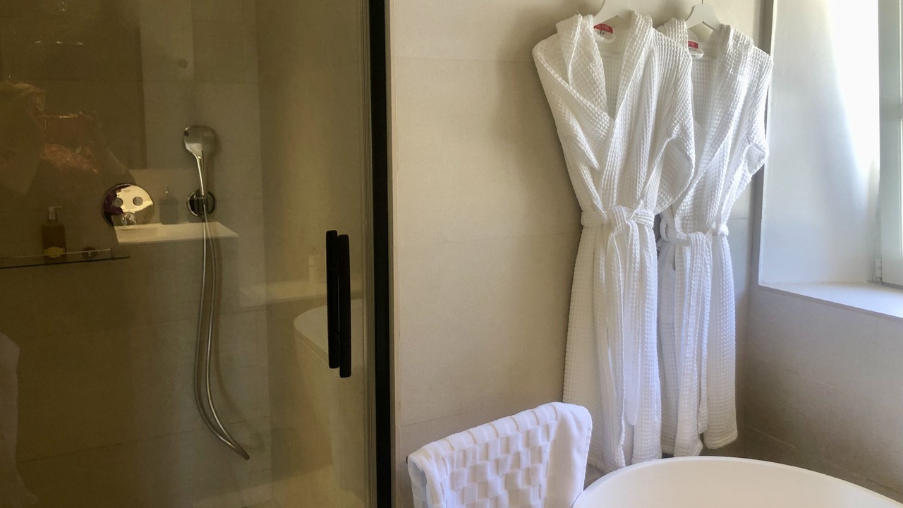 Photo of Bathroom in Les Baux-de-Provence