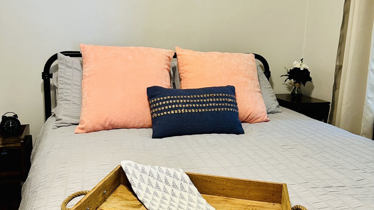 Photo of Bedroom in King