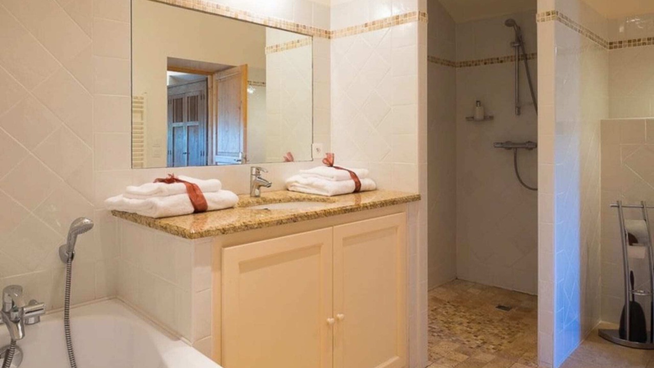 Photo of Bathroom in Trebes