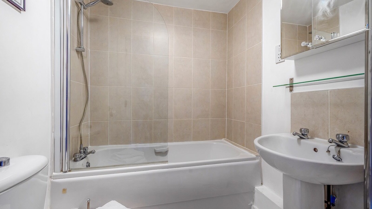 Photo of Bathroom in Headington