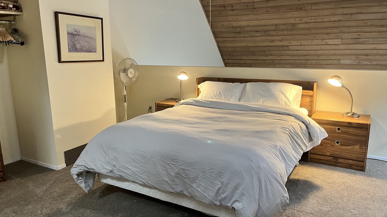 Photo of Bedroom in East Kootenay