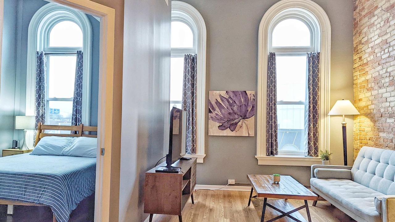 Photo of Bedroom in Bay City