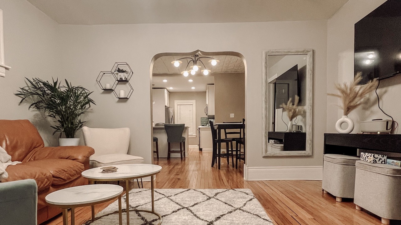 Photo of Livingroom in Royal Oak
