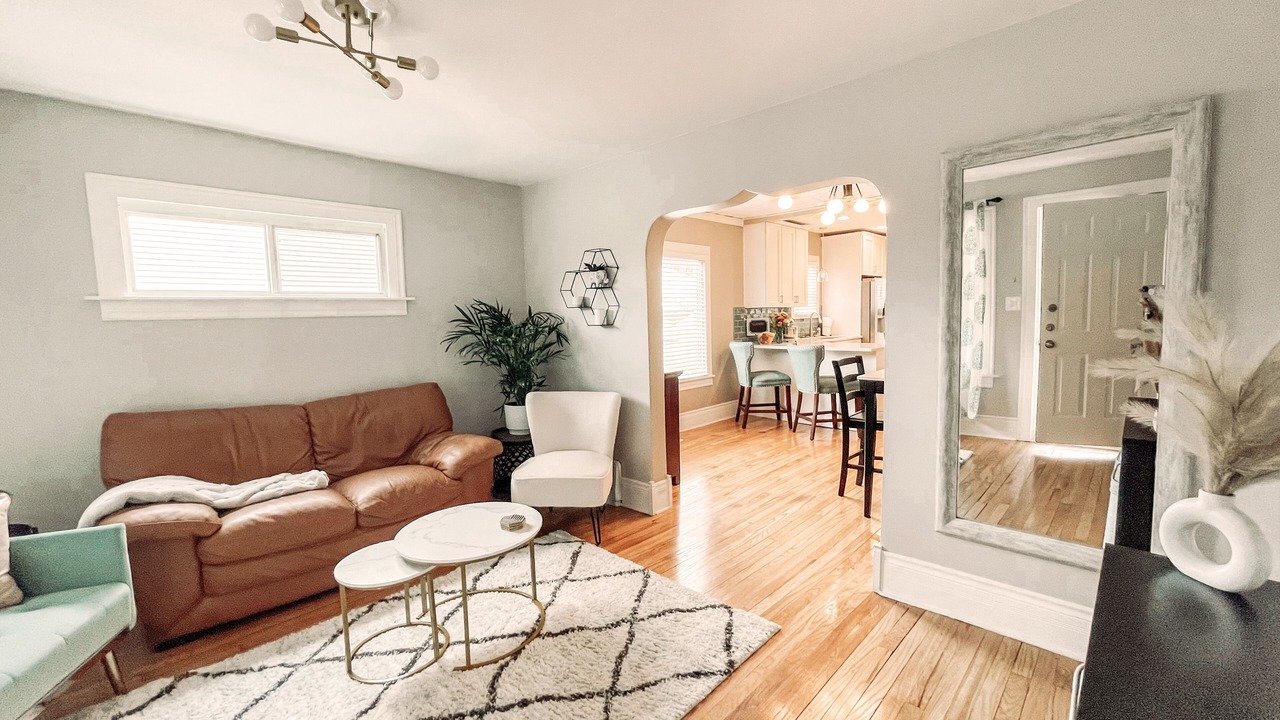 Photo of Livingroom in Royal Oak
