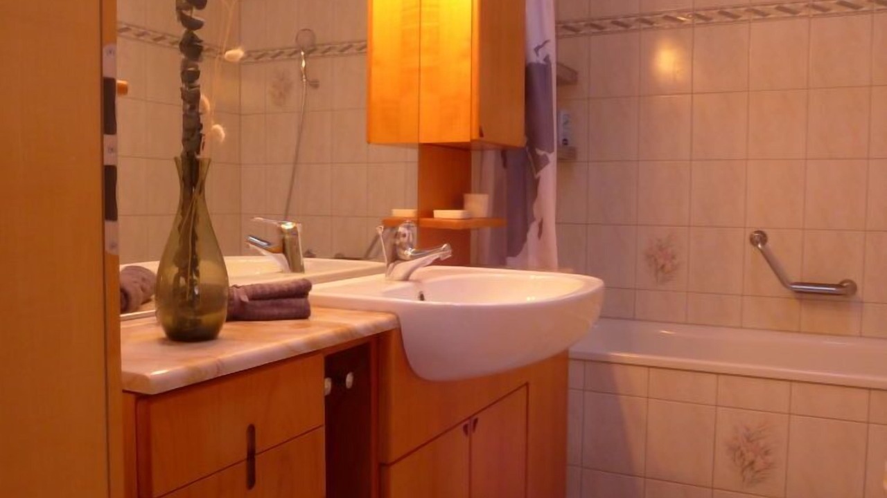 Photo of Bathroom in Taesch