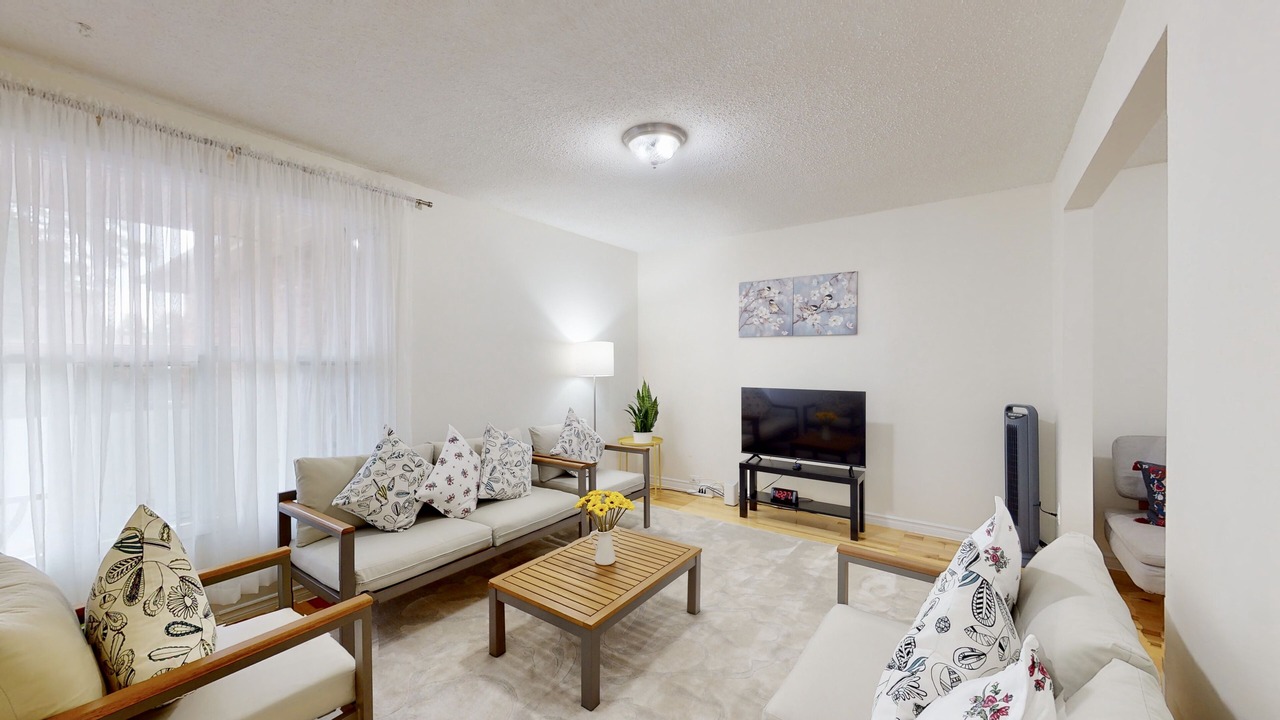 Photo of Bedroom in Ajax