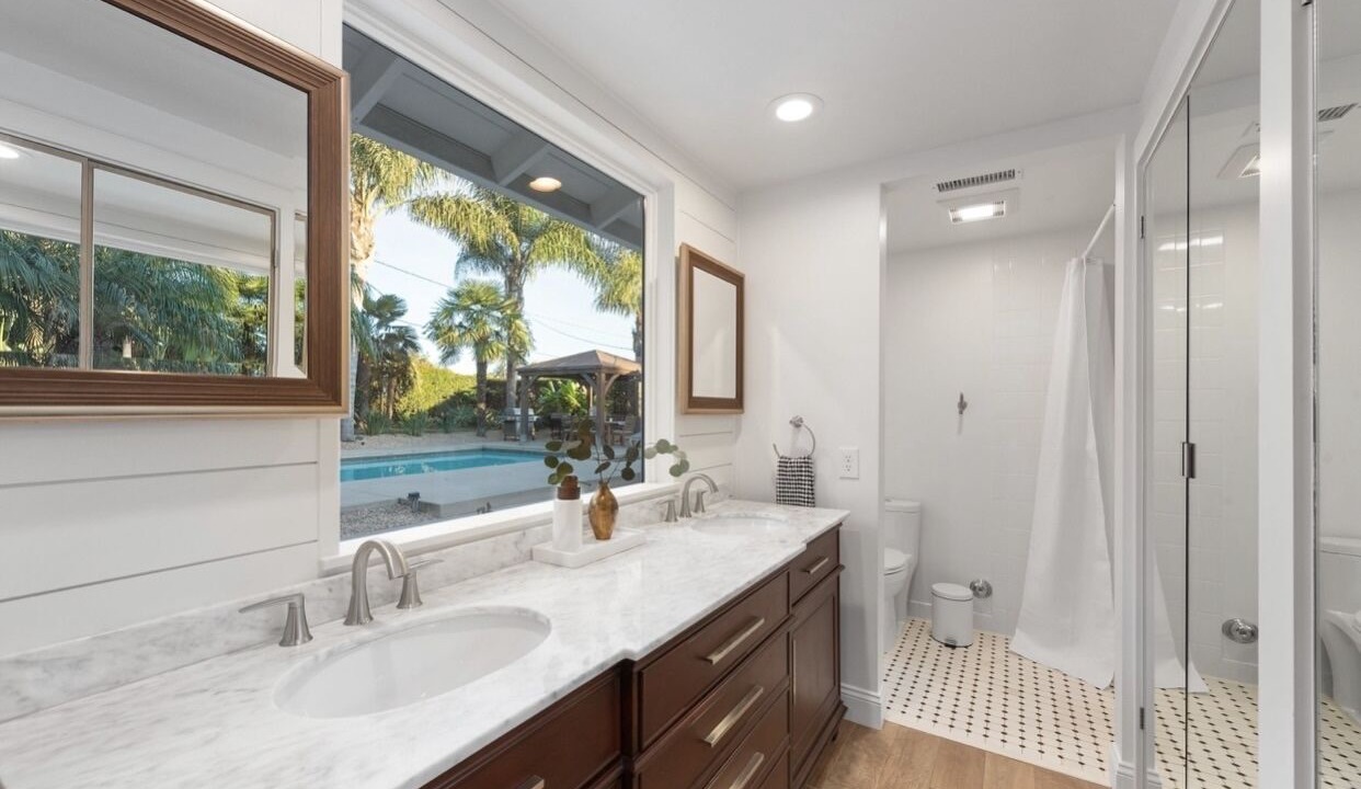 Photo of Bathroom in Toro Canyon