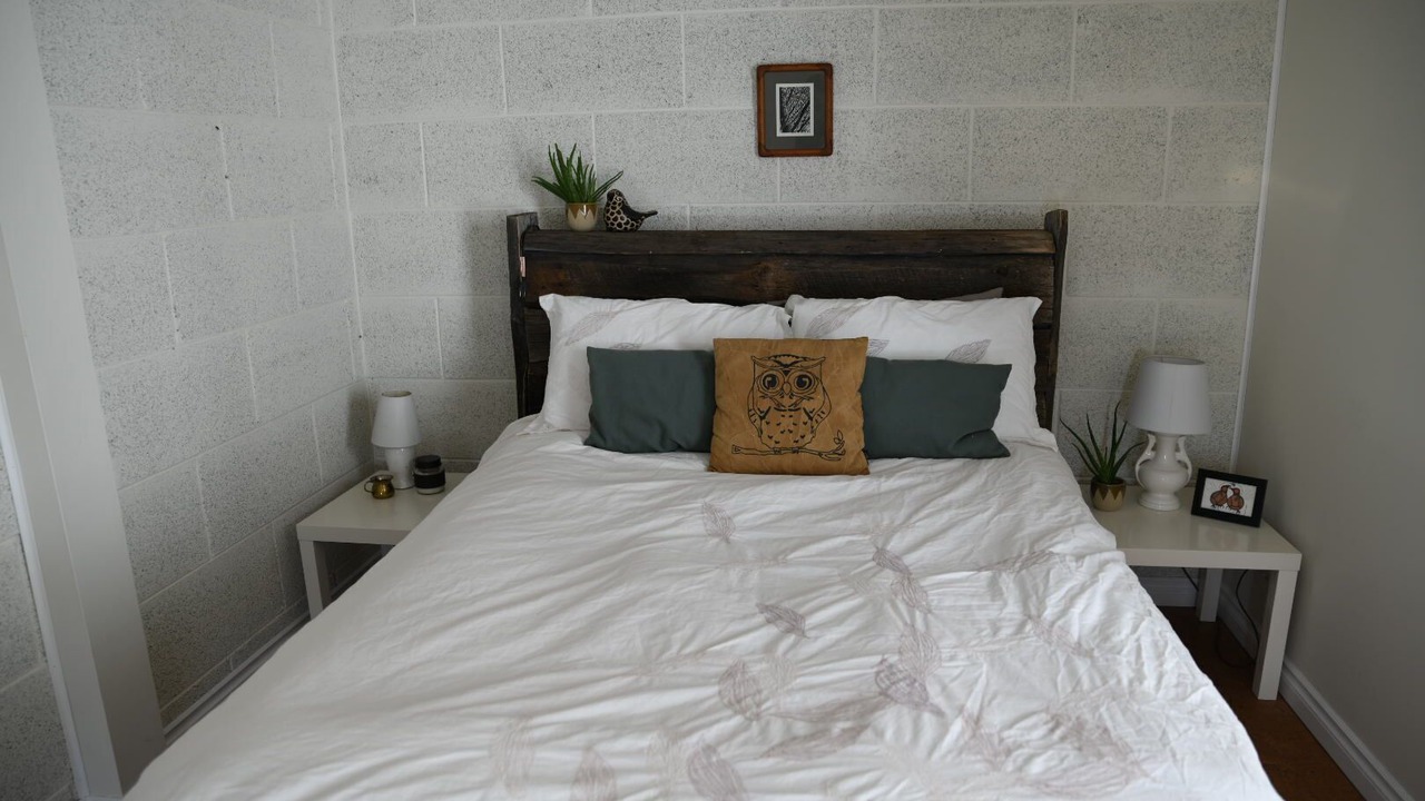 Photo of Bedroom in Division No. 7