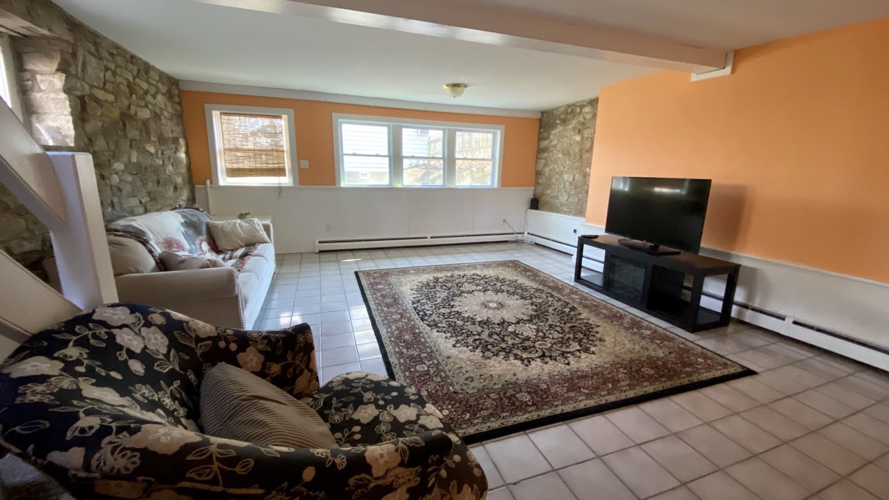 Photo of Livingroom in Holicong