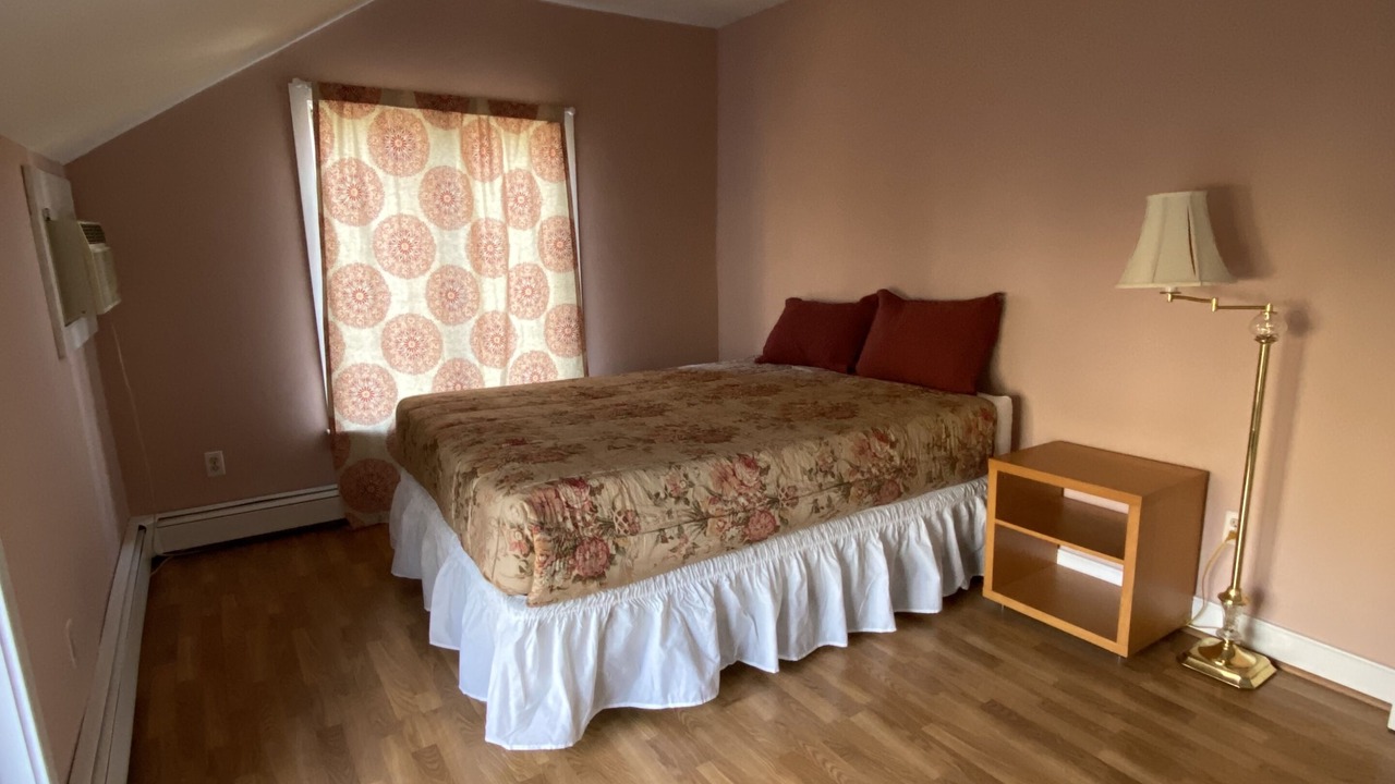 Photo of Bedroom in Holicong