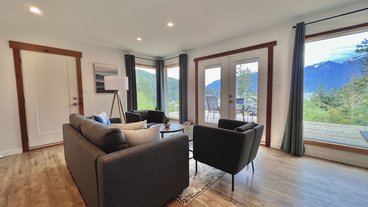 Photo of Livingroom in Bowen Island