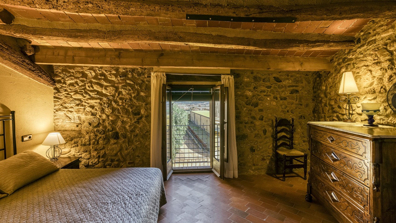 Photo of Bedroom in Garriguella