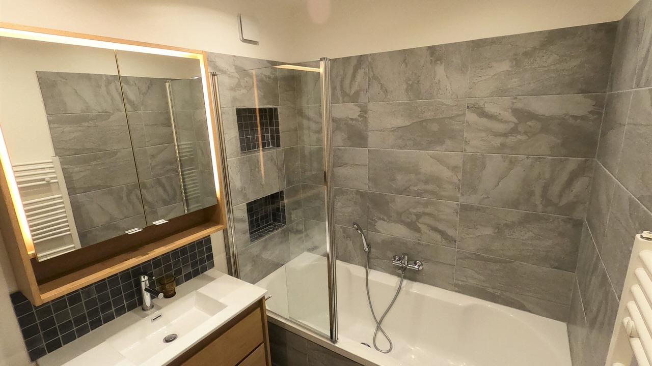 Photo of Bathroom in Entrecasteaux