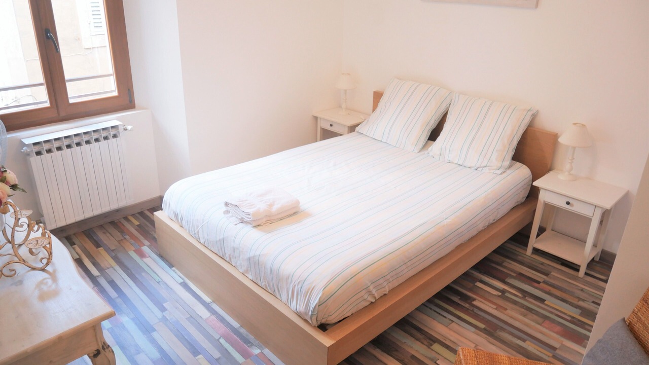 Photo of Bedroom in Entrecasteaux