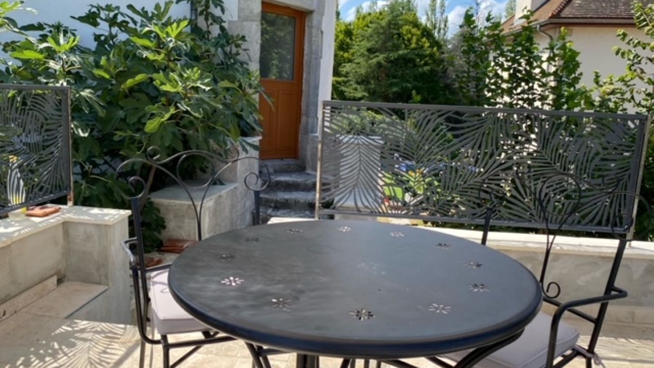 Photo of Outdoor in Cusset