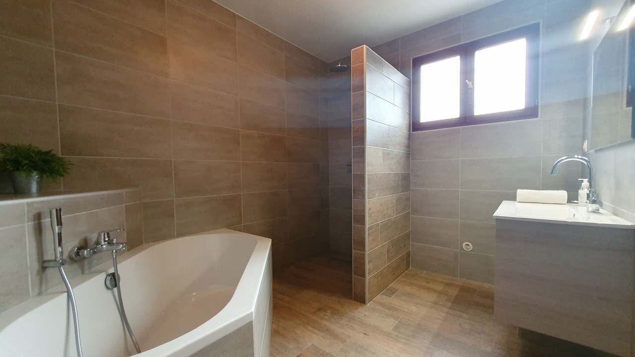 Photo of Bathroom in Montbrun-des-Corbieres
