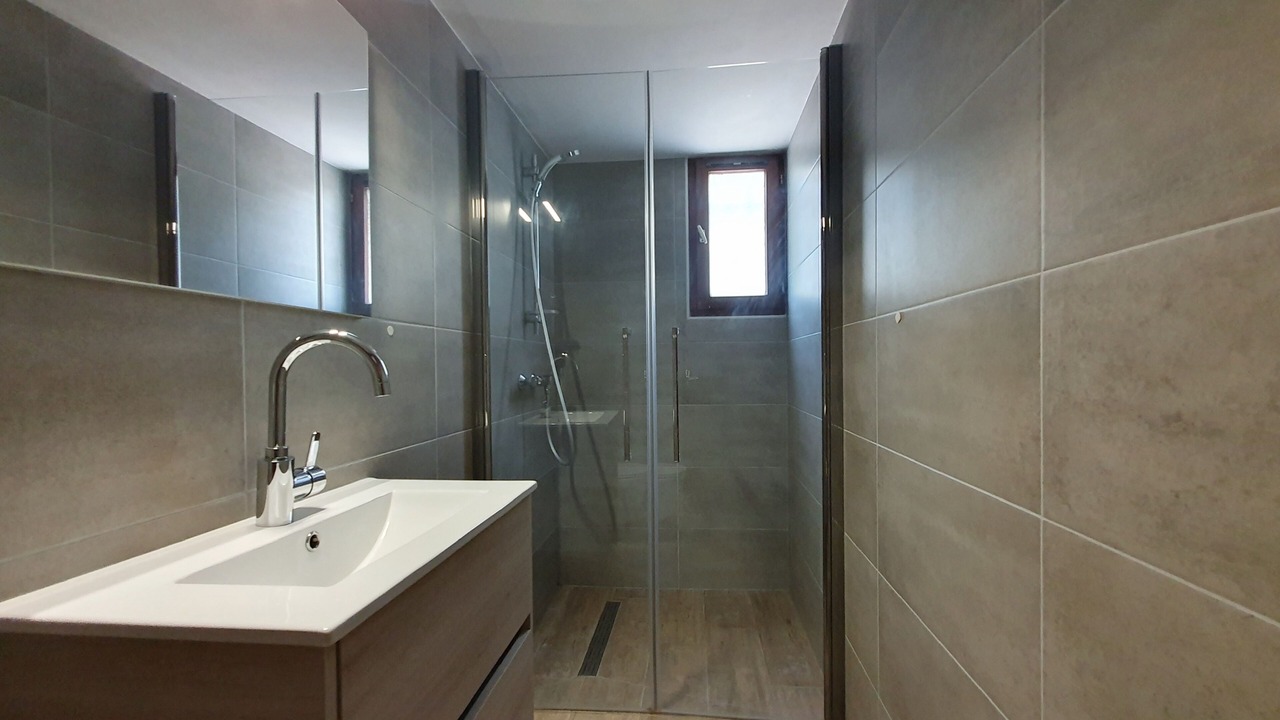Photo of Bathroom in Montbrun-des-Corbieres