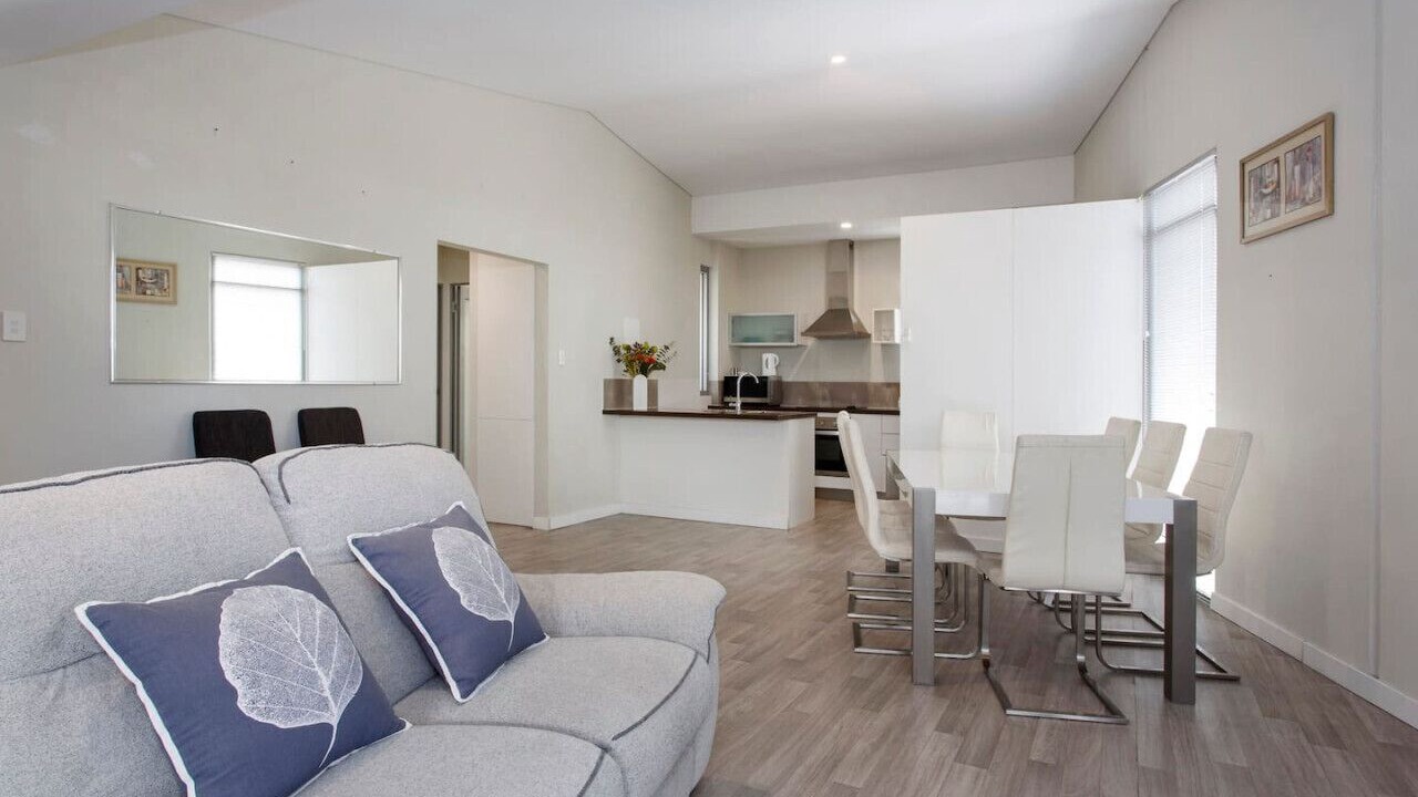 Photo of Livingroom in Beckenham