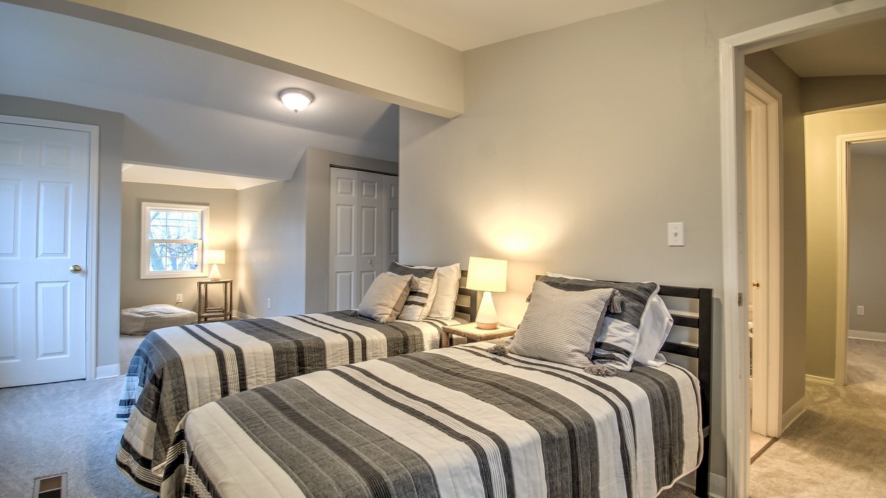 Photo of Bedroom in Lansing