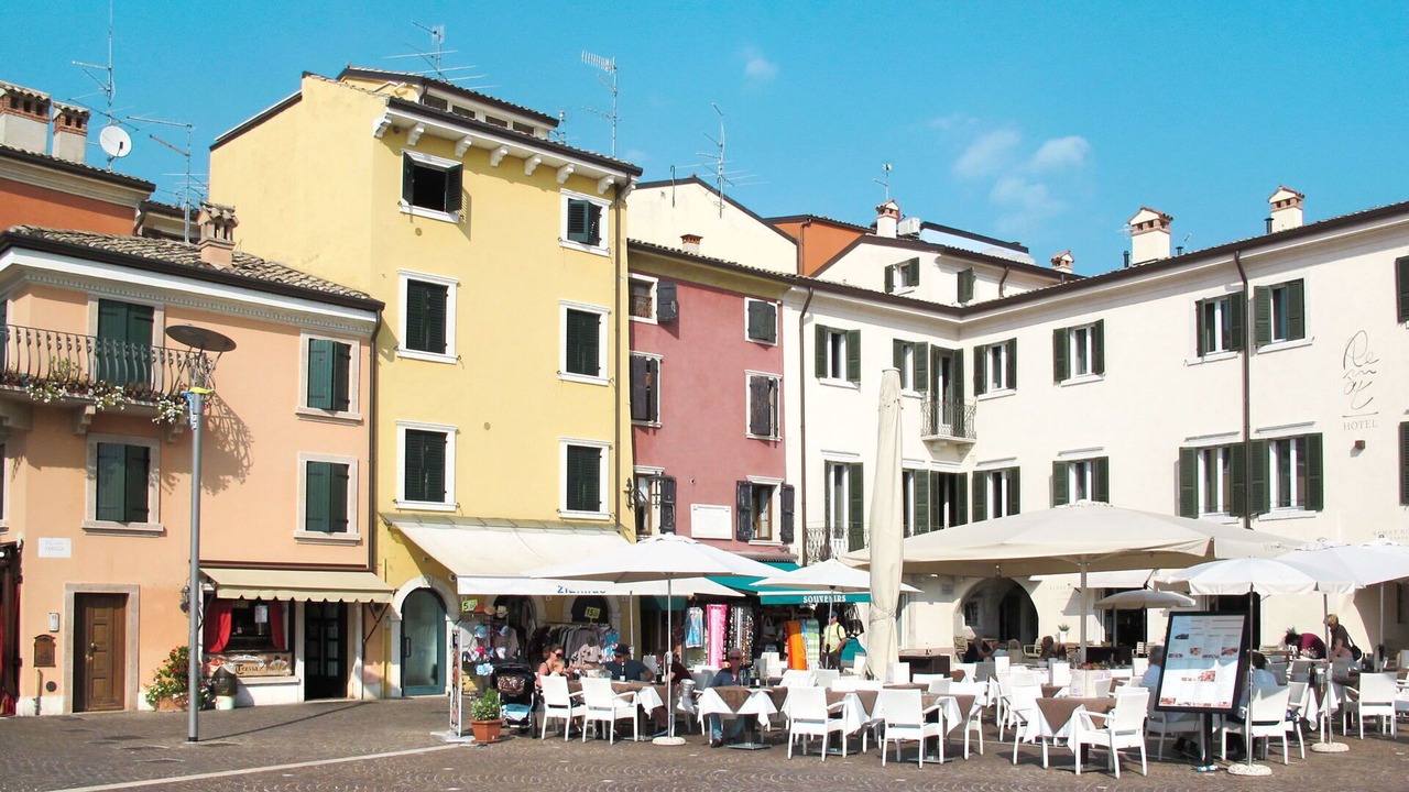 Photo of Others in Corno