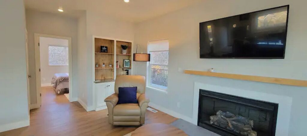 Photo of Livingroom in Cache County