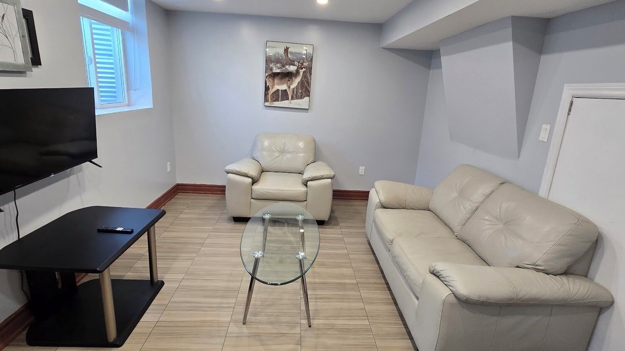 Photo of Livingroom in Ajax