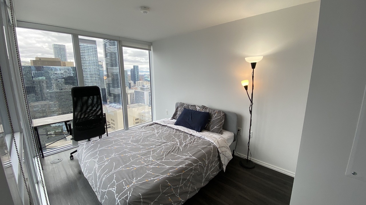 Photo of Bedroom in Bay Street Corridor