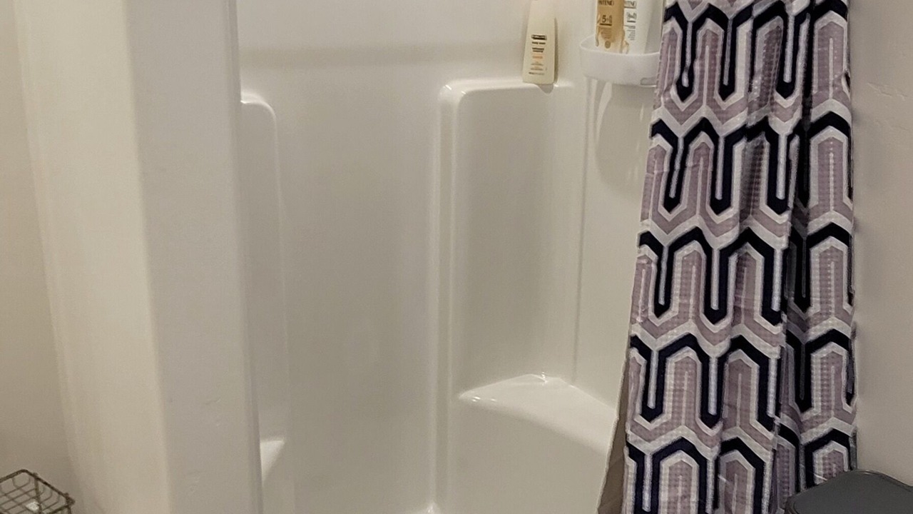 Photo of Bathroom in Logan