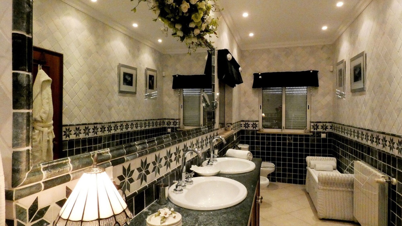 Photo of Bathroom in Sao Bras de Alportel
