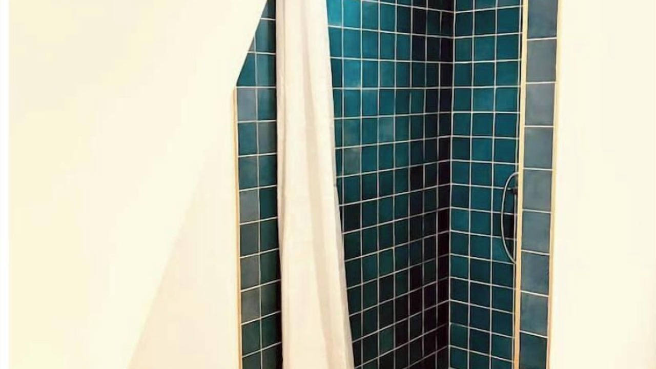 Photo of Bathroom in Opera
