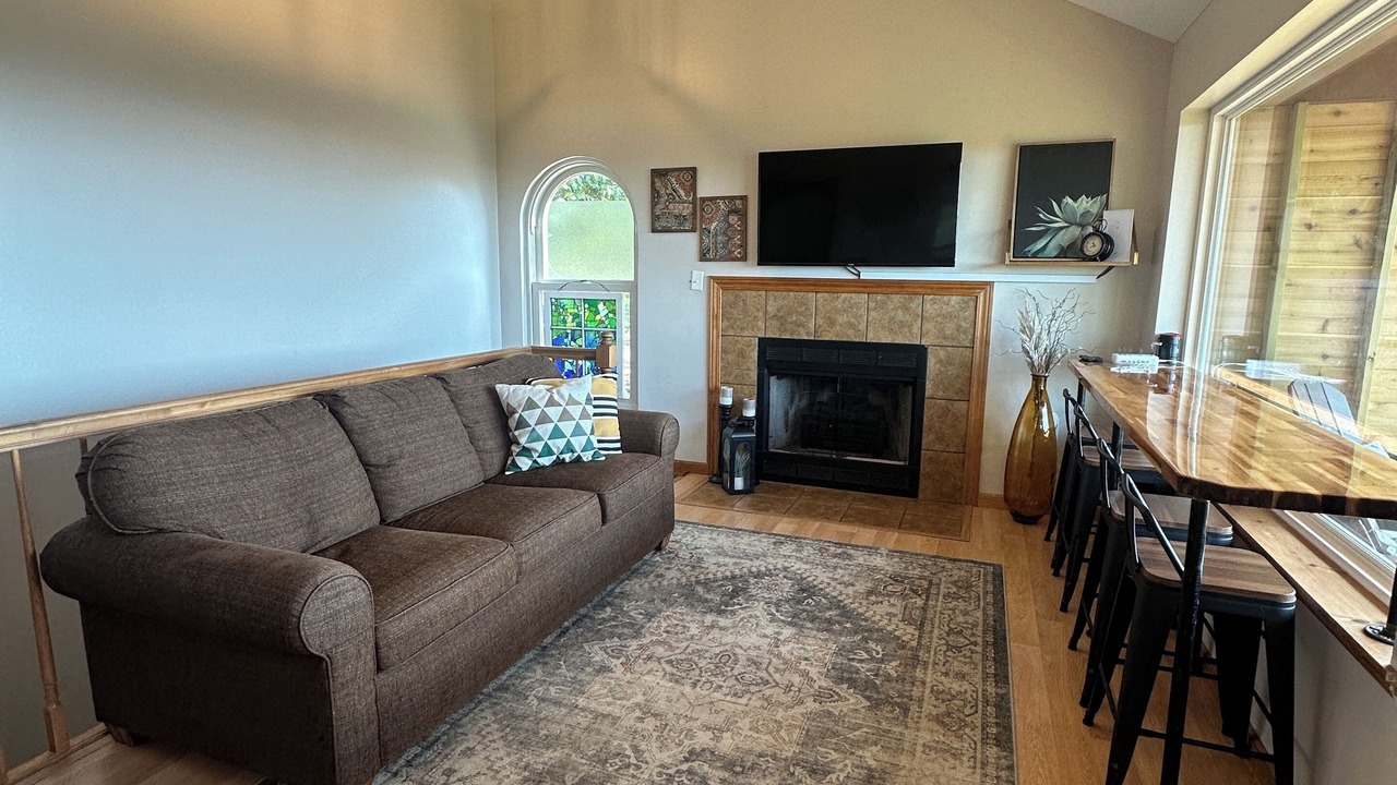 Photo of Livingroom in Cobden