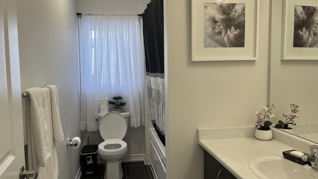 Photo of Bathroom in Niagara Falls