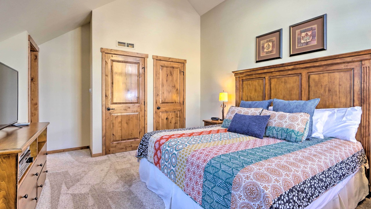 Photo of Bedroom in Tamarack Resort