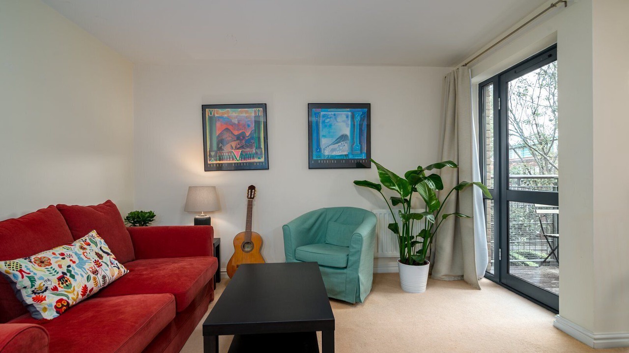 Photo of Livingroom in Ravenscourt Park
