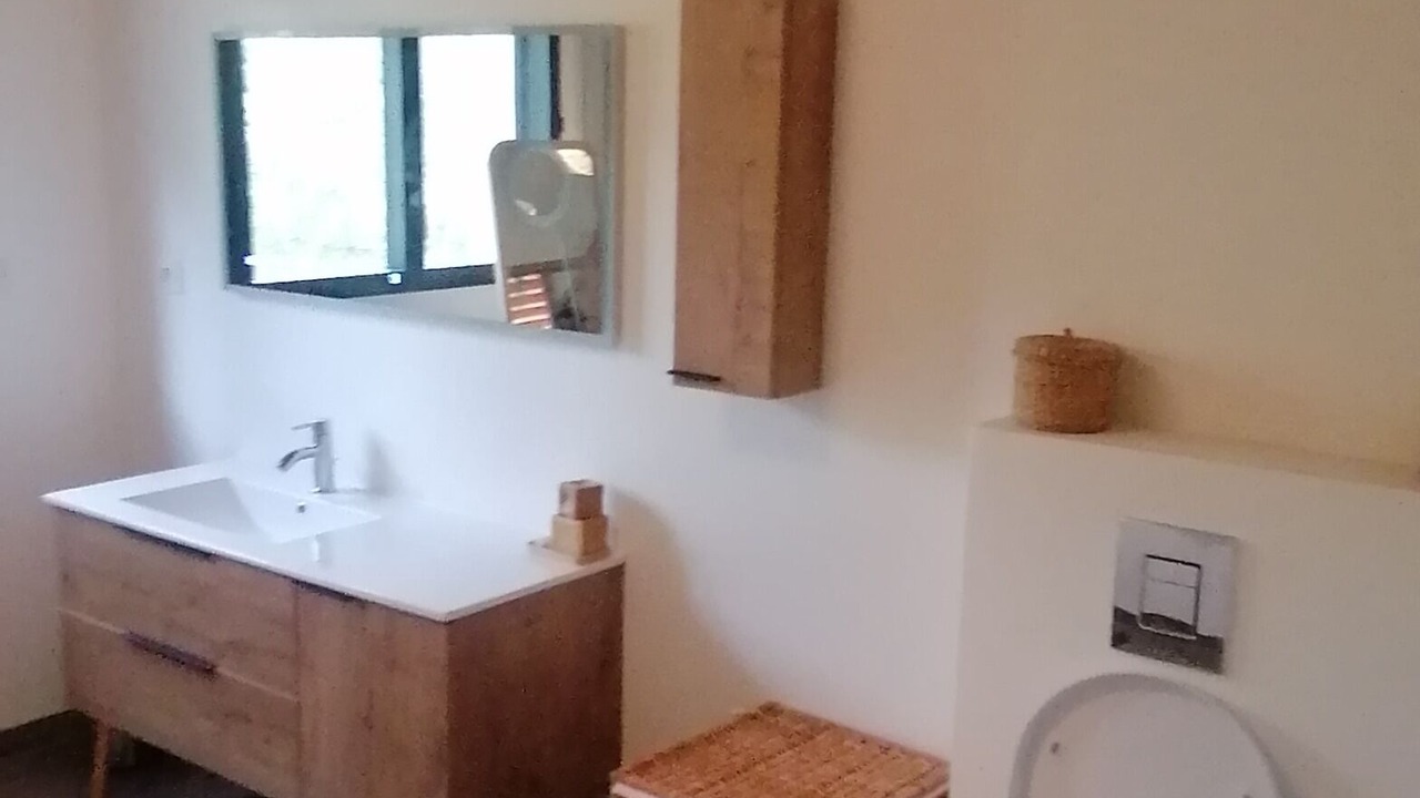 Photo of Bathroom in Limoux