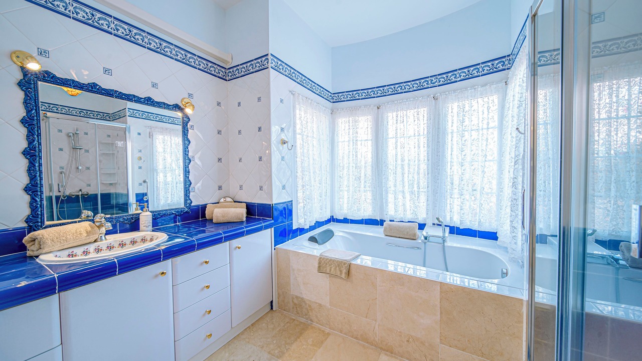 Photo of Bathroom in Adeje