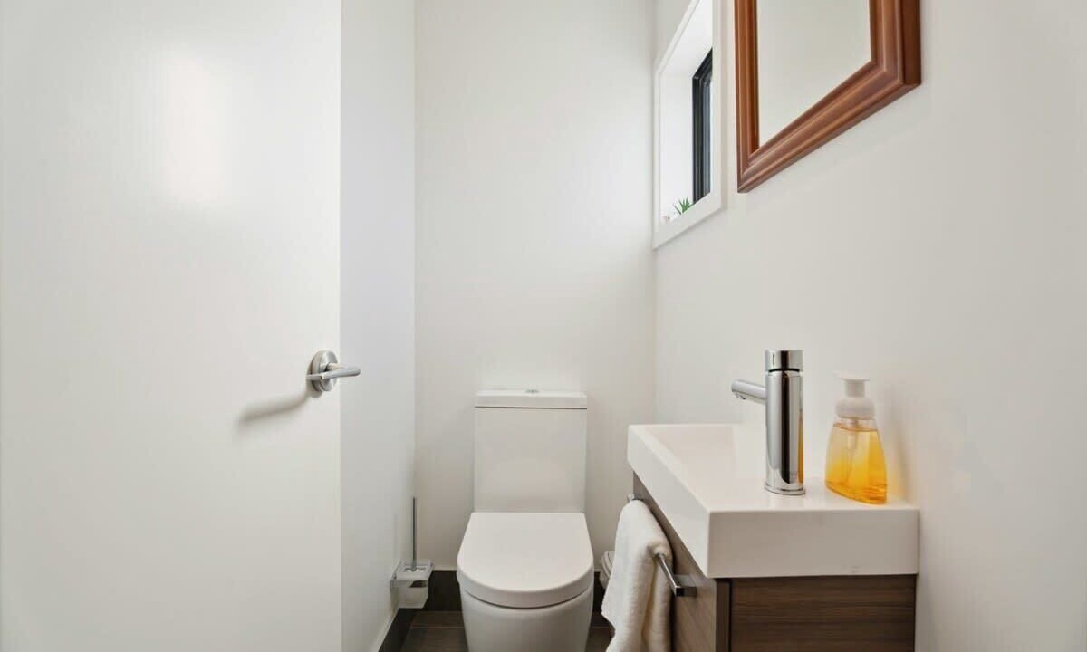 Photo of Bathroom in Albert Town