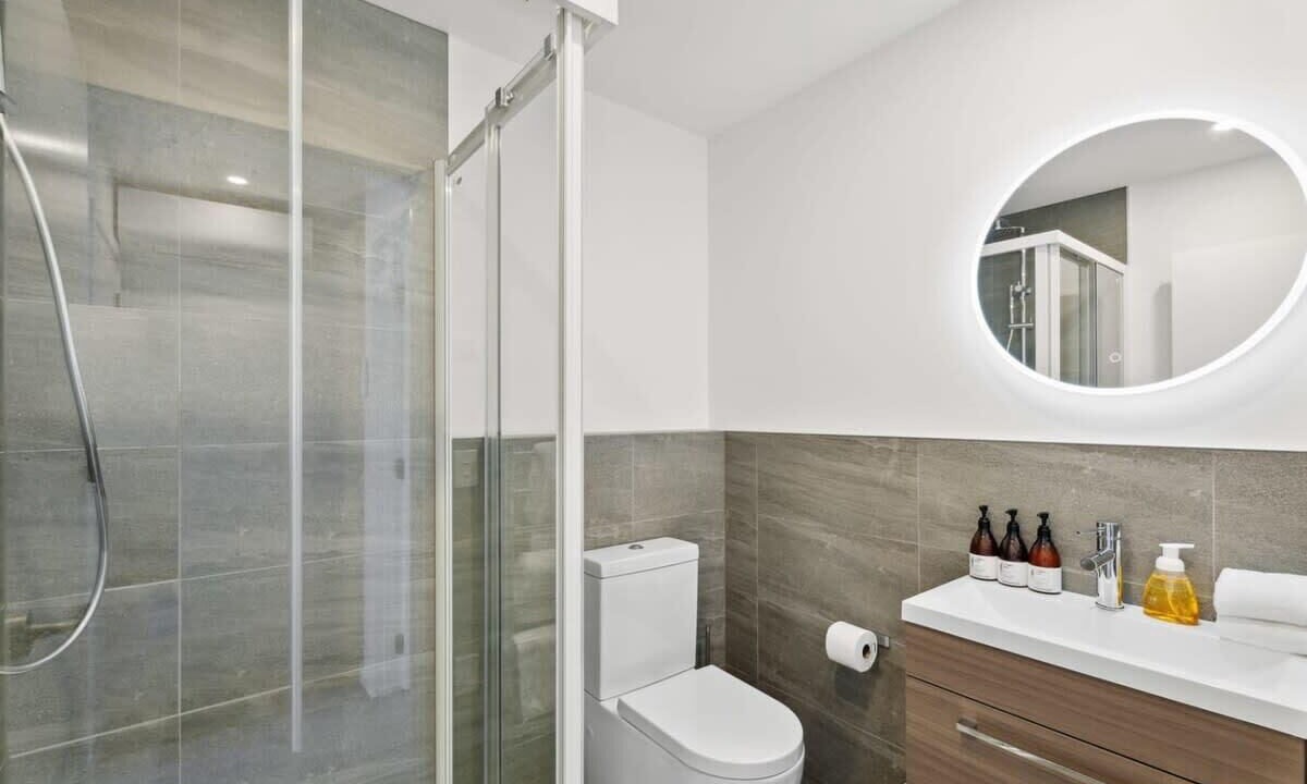 Photo of Bathroom in Albert Town