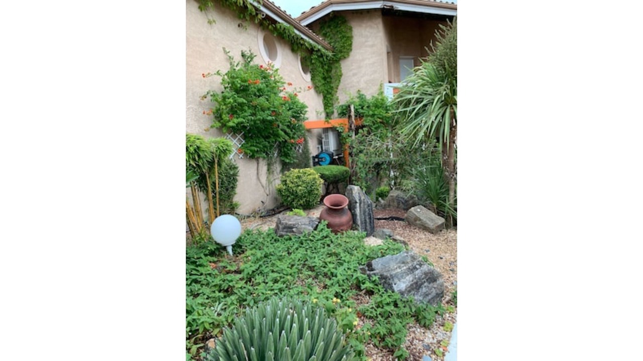 Photo of Outdoor in Issel