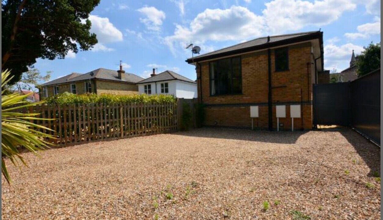 Photo of Outdoor in Hampton Wick