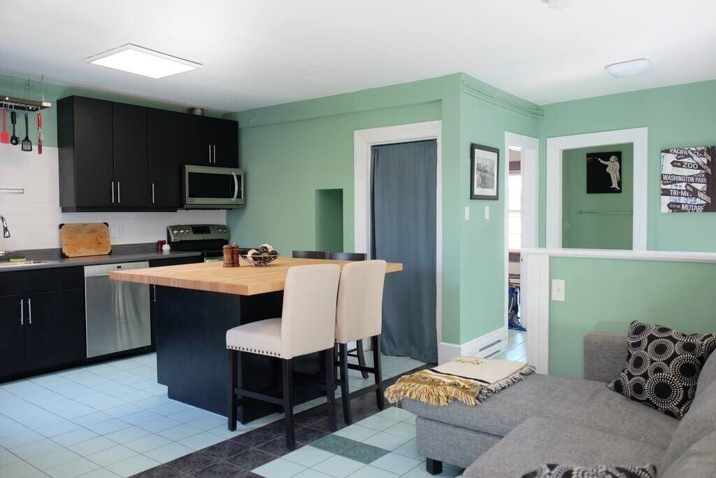 Photo of Livingroom in North End