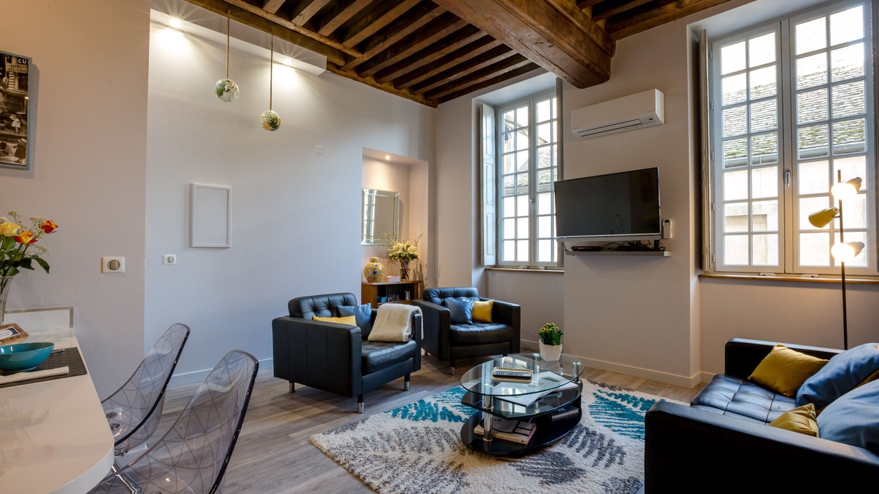 Photo of Livingroom in Beaune City Centre