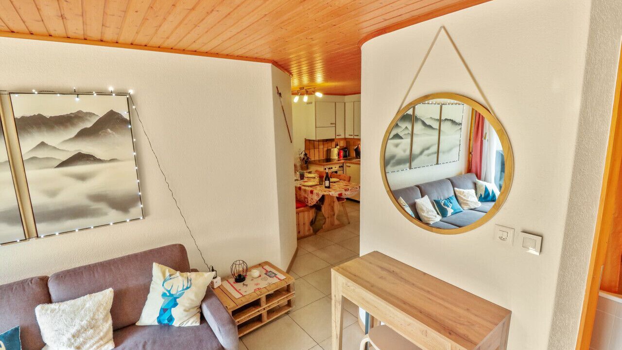 Photo of Livingroom in Lens