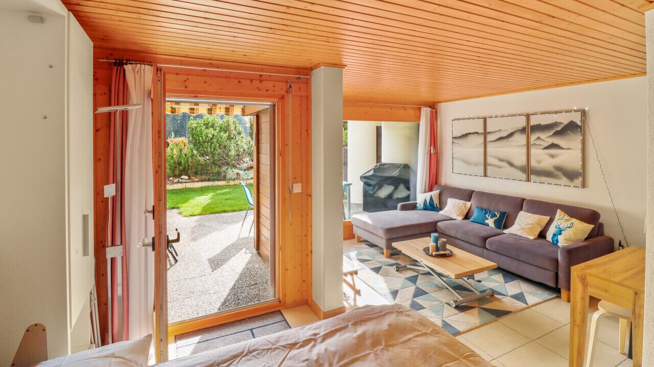 Photo of Bedroom in Lens