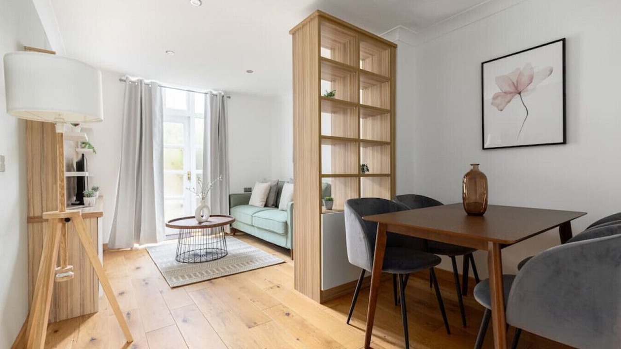 Photo of Livingroom in St. Helen's