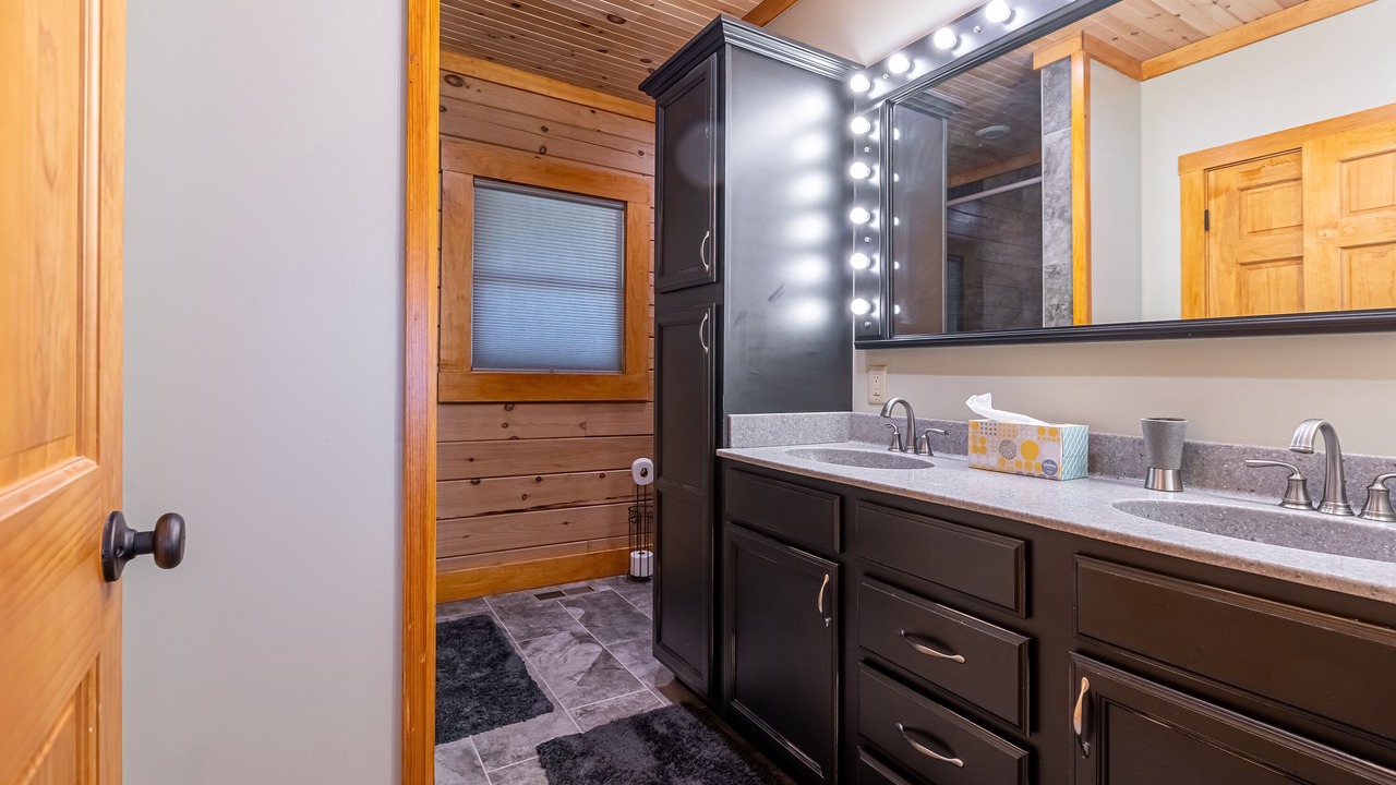 Photo of Bathroom in Makanda