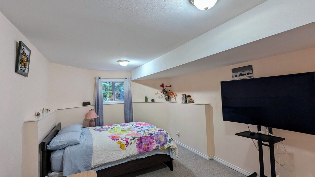 Photo of Bedroom in Westwood Plateau