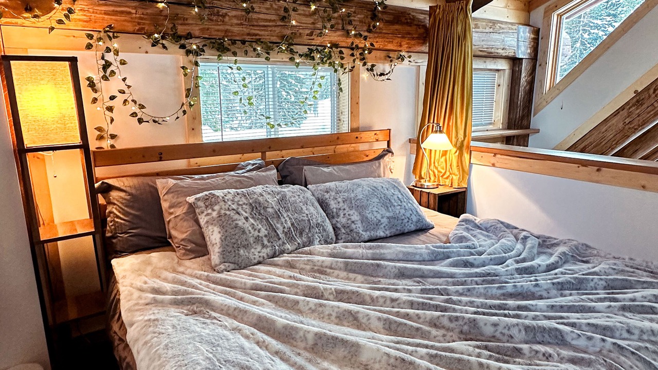 Photo of Bedroom in Kootenay Boundary