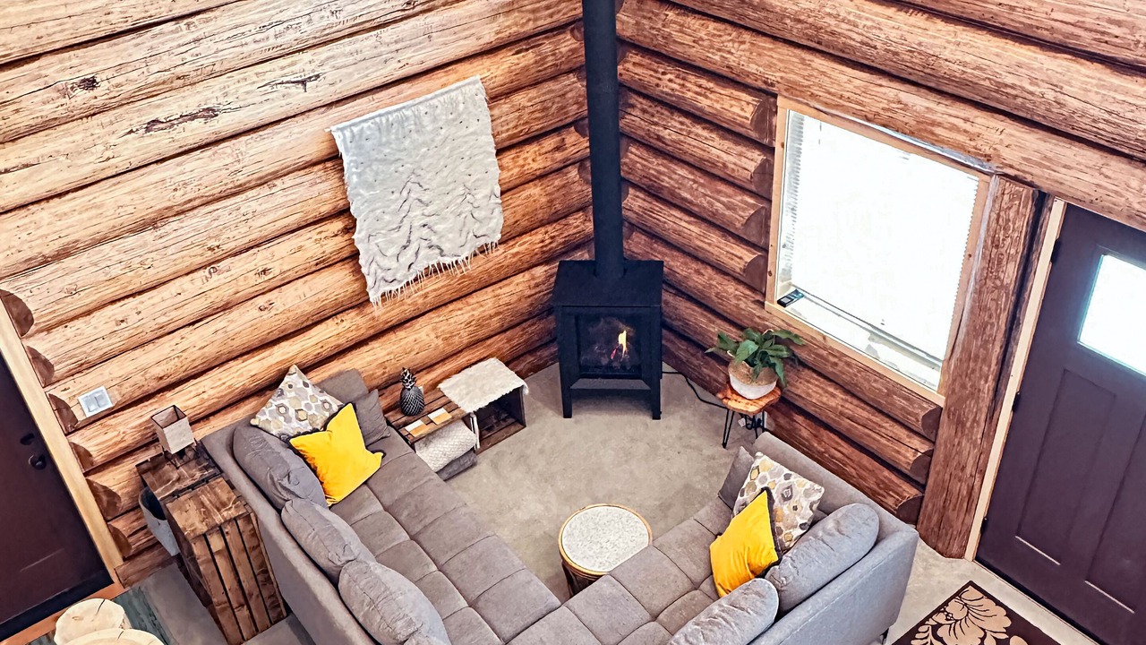 Photo of Livingroom in Kootenay Boundary