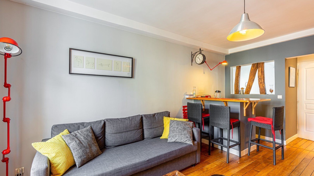 Photo of Livingroom in Combat
